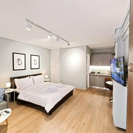 5Min Metro, Sotiria, Iatriko, Semi-Basement Apartment Athens Ngoại thất bức ảnh