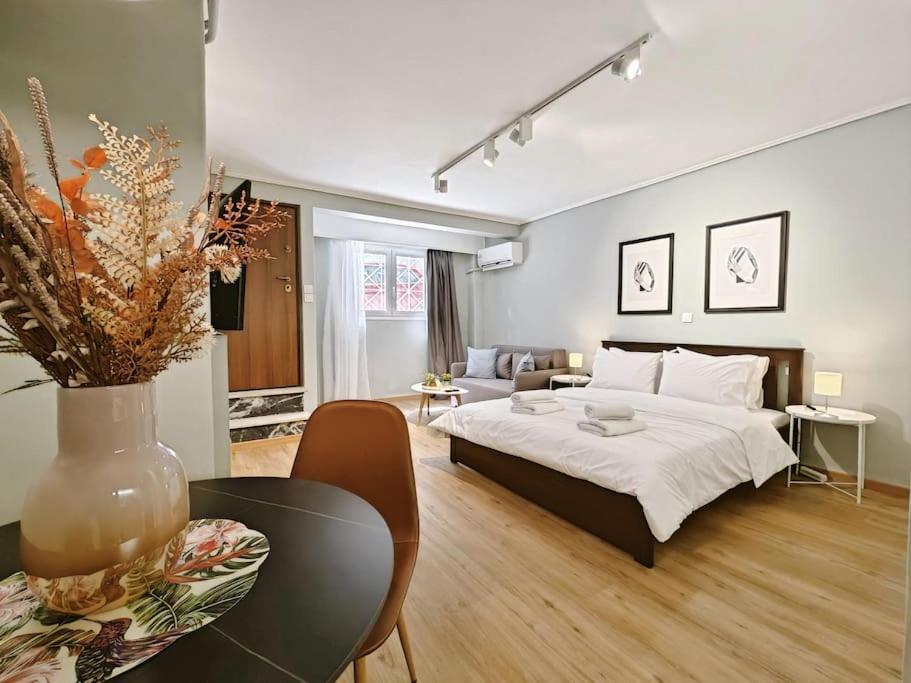 5Min Metro, Sotiria, Iatriko, Semi-Basement Apartment Athens Ngoại thất bức ảnh