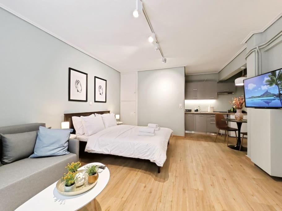 5Min Metro, Sotiria, Iatriko, Semi-Basement Apartment Athens Ngoại thất bức ảnh